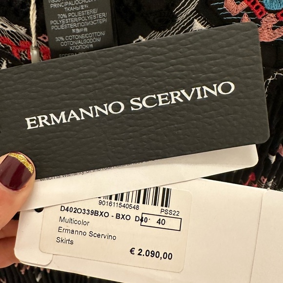 ERMANNO SCERVINO
Pleated Patterned Maxi Skirt Euro 40 - Picture 7 of 13